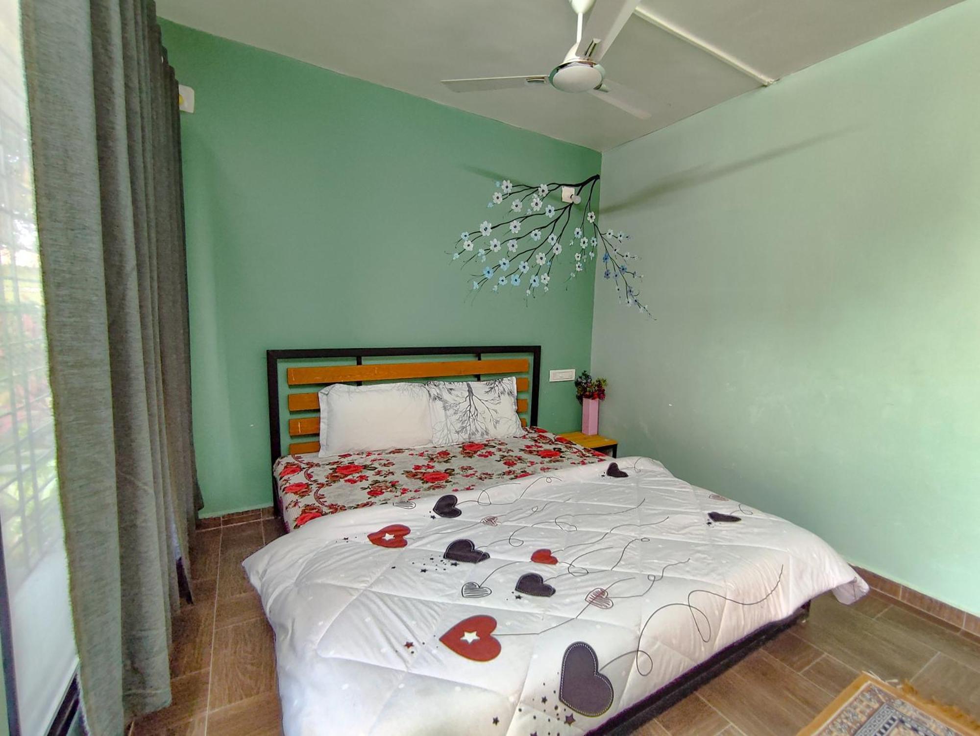 Van Vagdo Resort Rajpipla Exterior foto