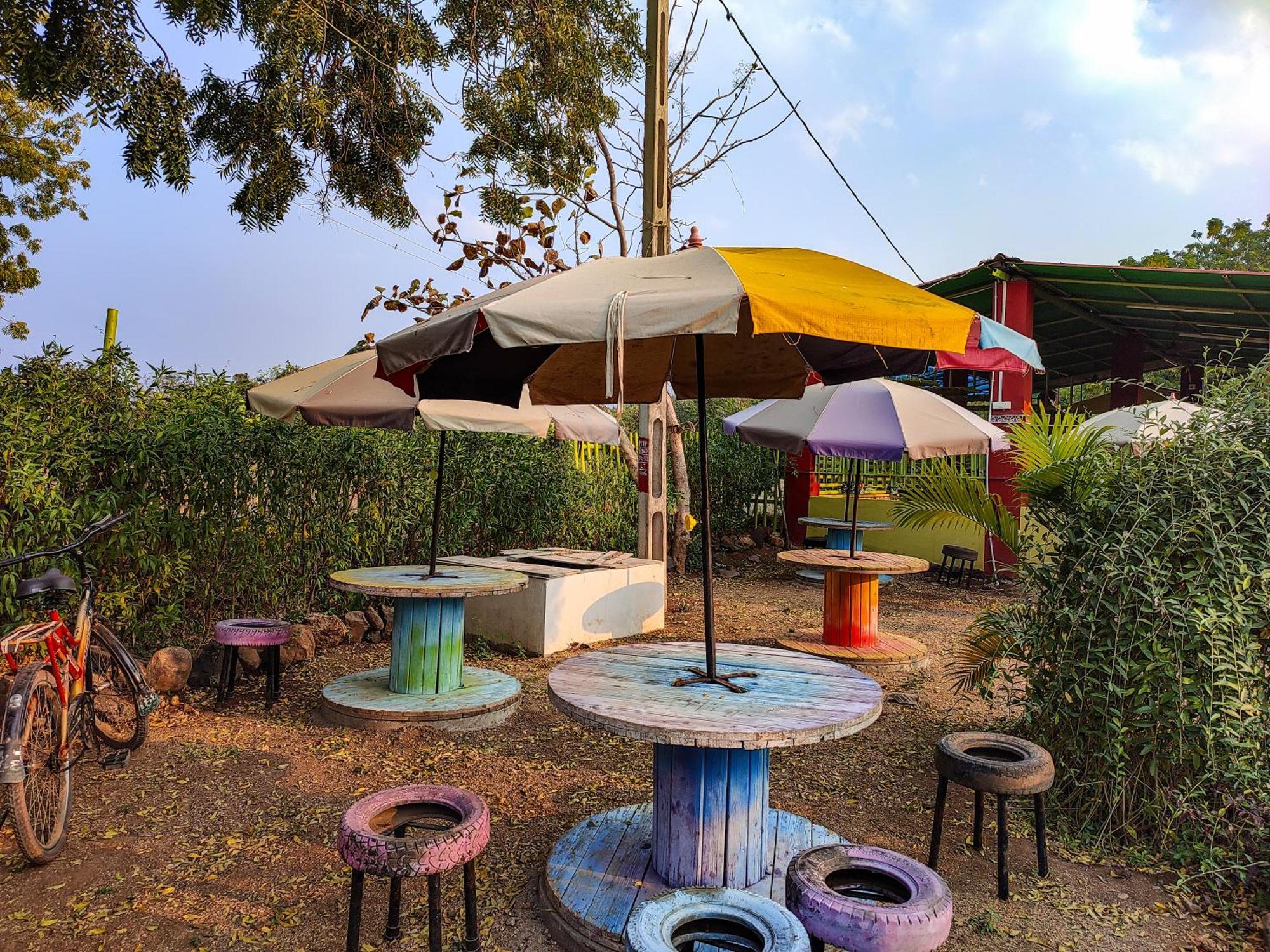 Van Vagdo Resort Rajpipla Exterior foto