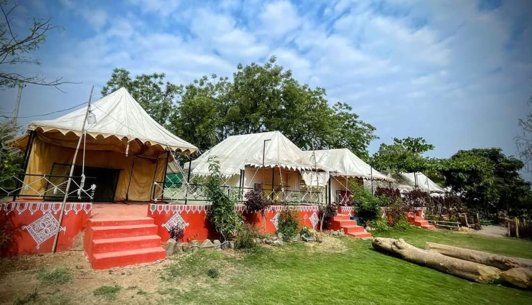 Van Vagdo Resort Rajpipla Exterior foto