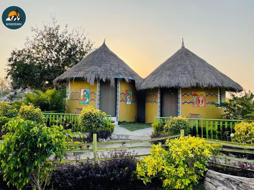 Van Vagdo Resort Rajpipla Exterior foto